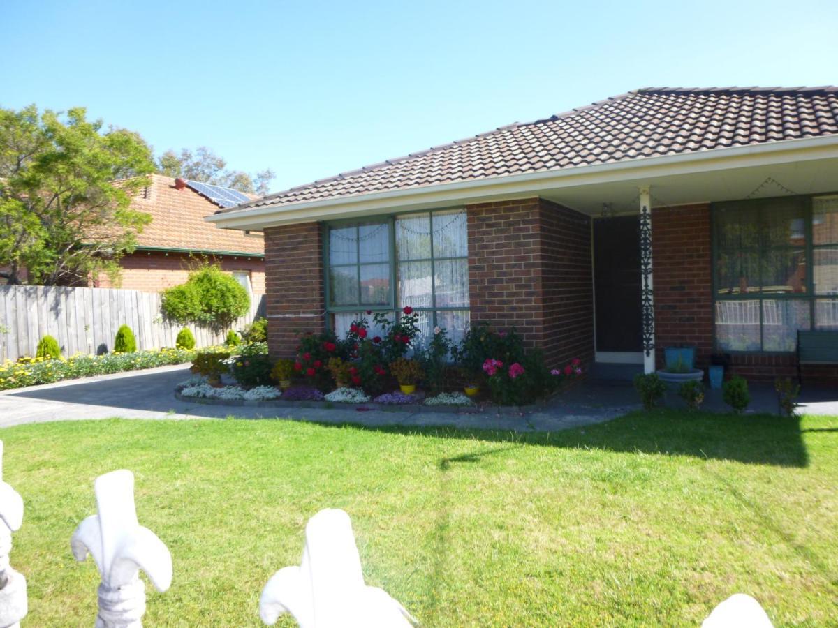 Effie Court Apartment Springvale South Exterior photo